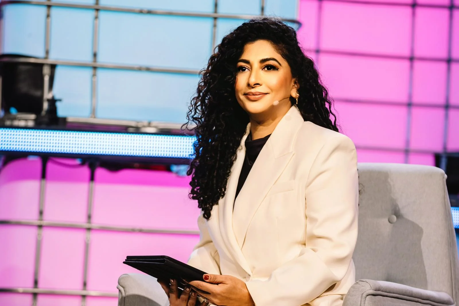 Homara Choudhary - CEO and Founder of Homara Media, international presenter and broadcast journalist
